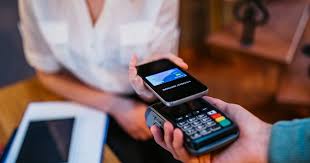 Using Swift for FinTech & Enterprise iOS Applications in Qatar